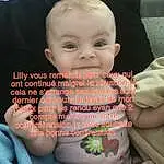 Joue, Sourire, Peau, Hand, Bras, Photograph, Mouth, Blanc, Comfort, Baby & Toddler Clothing, Textile, Sleeve, Baby, Finger, Happy, Cool, Bambin, T-shirt, Font, Personne