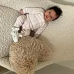 Peau, Comfort, Textile, Jouets, Bois, Faon, Baby Sleeping, Bambin, Linens, Poil, Bedding, Hardwood, Wool, Baby, Erinaceidae, Stuffed Toy, Room, Personne