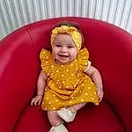 Comfort, Human Body, Baby & Toddler Clothing, Orange, Baby, Bambin, Sourire, Fun, Enfant, Baby Products, Play, Magenta, Room, Linens, Chapi Chapo, Leisure, Baby Toys, Bed, Baby Safety, Personne, Joy, Headwear