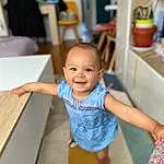 Sourire, Table, Debout, Shorts, Chair, Happy, Yellow, Bois, Bambin, Enfant, Leisure, Hardwood, Baby, Fun, Baby & Toddler Clothing, T-shirt, Desk, Assis, Personne, Joy