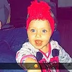 Enfant, Visage, Red, Head, Rose, Forehead, Bambin, Joue, Fun, Headgear, Hair Accessory, Baby, Sourire, Personne, Surprise