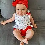 Enfant, Clothing, Bambin, Baby & Toddler Clothing, Baby, Headgear, Design, Pattern, Jambe, Baby Products, Assis, Baby Bloomers, Barefoot, Personne