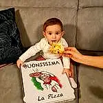Nourriture, Sleeve, Food Craving, Couch, Baby, Baby & Toddler Clothing, Cuisine, Dish, Bambin, Recipe, Comfort, Sharing, Ingredient, T-shirt, Comfort Food, Chair, Junk Food, Sweetness, Enfant, Pillow, Personne, Surprise