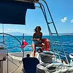 Eau, Boat, Ciel, Watercraft, Naval Architecture, Boats And Boating--equipment And Supplies, Azure, Outdoor Recreation, Sailboat, Cloud, Vehicle, Leisure, Ship, Recreation, Wind, Sailing, Water Transportation, Voyages, Ocean, Personne, Joy