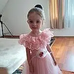 Dress, One-piece Garment, Sourire, Sleeve, Embellishment, Iris, Bridal Party Dress, Bridal Clothing, Happy, Rose, Headpiece, Fashion Design, Gown, Day Dress, Baby & Toddler Clothing, Bridal Accessory, Petal, Wedding Ceremony Supply, Curtain, Formal Wear, Personne