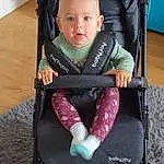 Enfant, Bambin, Bras, Jambe, Assis, Car Seat, Jouets, Play, Personne