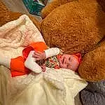 Peau, Comfort, Human Body, Textile, Baby, Baby Sleeping, Baby & Toddler Clothing, Bambin, Linens, Enfant, Wool, Poil, Bedding, Bedtime, Room, Sieste, Human Leg, Sleep, Personne, Joy