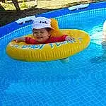 Fun, Leisure, Swimming Pool, Baby Float, Recreation, Eau, Baby Products, Enfant, Inflatable, Games, Leisure Centre, Summer, Parc Aquatique, Personal Protective Equipment, Bambin, Vacation, Swimming, Park, Nonbuilding Structure, Personne, Joy, Headwear