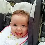 Enfant, Visage, Baby Carriage, Baby, Peau, Head, Joue, Baby Products, Bambin, Beauty, Lip, Car Seat, Nez, Yeux, Rose, Forehead, Mouth, Baby In Car Seat, Sourire, Personne, Joy