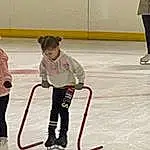 Sports Equipment, Sports Gear, Player, Skating, Composite Material, Recreation, Sportswear, Sports, Stick And Ball Sports, Tournament, Stick And Ball Games, Competition Event, Hockey, Ice Rink, Team Sport, Knee, Cleanliness, Leisure, Floor Hockey, Personne