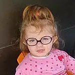Nez, Joue, Lunettes, Sourire, Baby & Toddler Clothing, Sleeve, Rose, Happy, Bambin, Eyewear, Fun, Pattern, Magenta, Enfant, Peach, Assis, Portrait Photography, Baby, Room, Personne