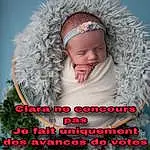Visage, Head, Facial Expression, Happy, Baby, Font, Bambin, Enfant, Cap, People In Nature, Poster, Hiver, LÃ©gende de la photo, Fictional Character, Flash Photography, Fun, Stock Photography, Personne, Headwear
