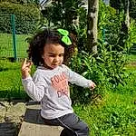 Plante, Green, Ciel, People In Nature, Botany, Arbre, Happy, Baby & Toddler Clothing, Herbe, Woody Plant, Leisure, Adaptation, Terrestrial Plant, Bambin, Fun, Grassland, Wilderness, Garden, Recreation, Personne